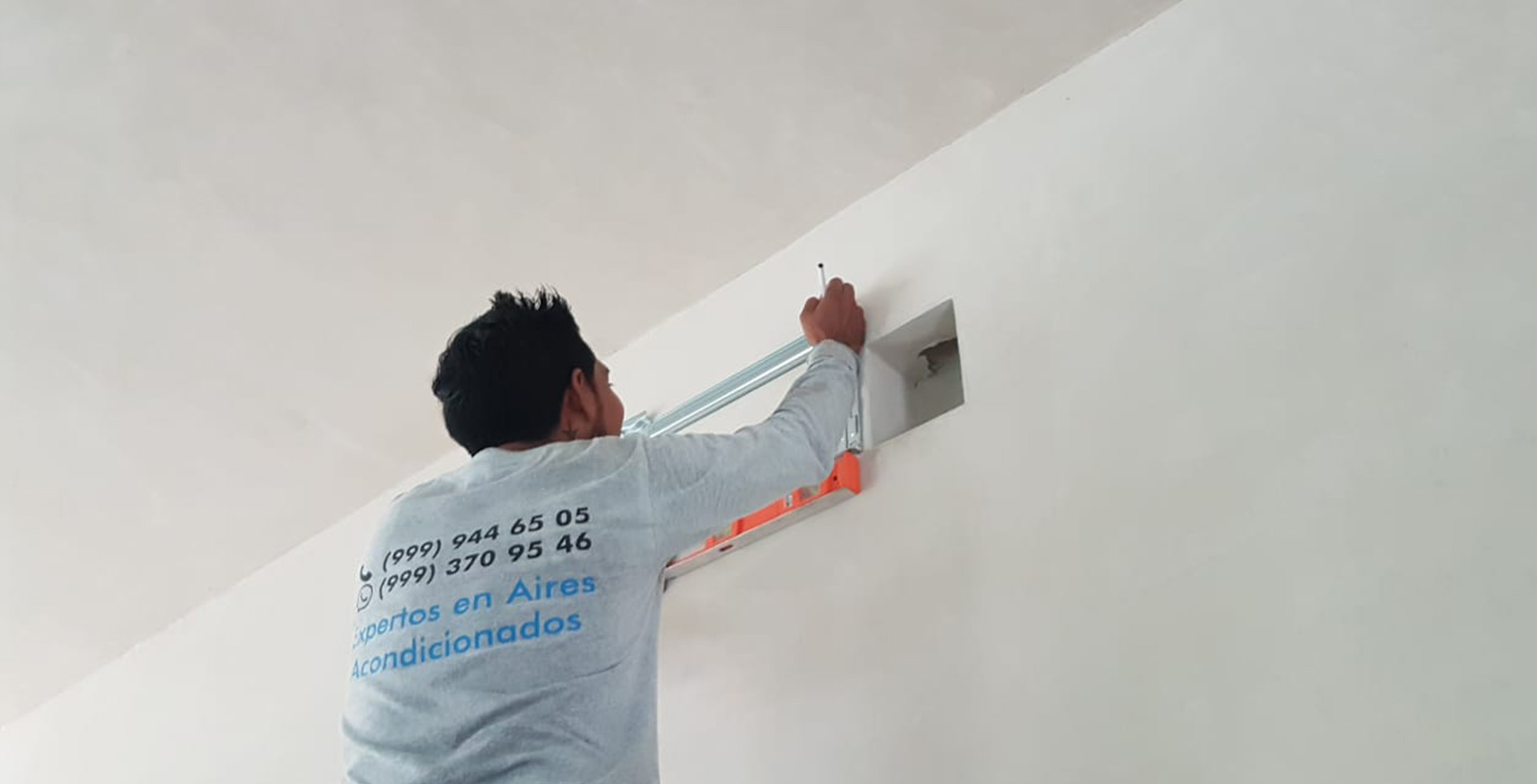 Instalación de equipos de Aires Acondicionados.
